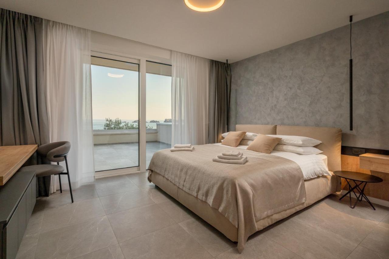 Levanat Apartman *